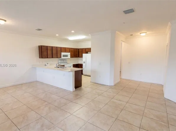 230 NW 109th Ave APT 215, Miami, FL 33172