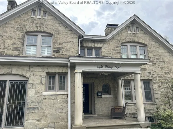 838 Lower Chester Rd, Charleston, WV 25302