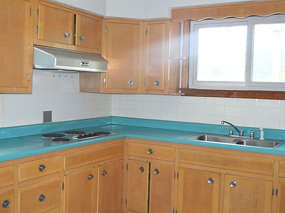 4th image of 209 Walnut Street