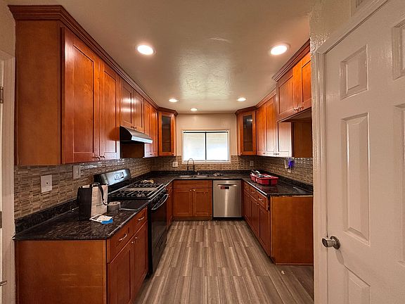 5th image of 5615 Bodie Ct