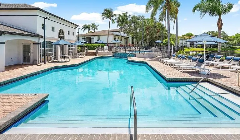 Cortland Pembroke Pines — Photo 16