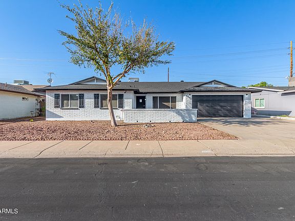 2nd image of 4652 W Puget Avenue