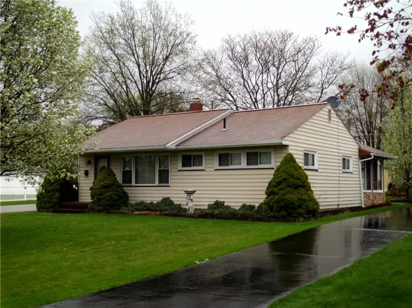 120 Cohasset Dr, Hermitage, PA 16148