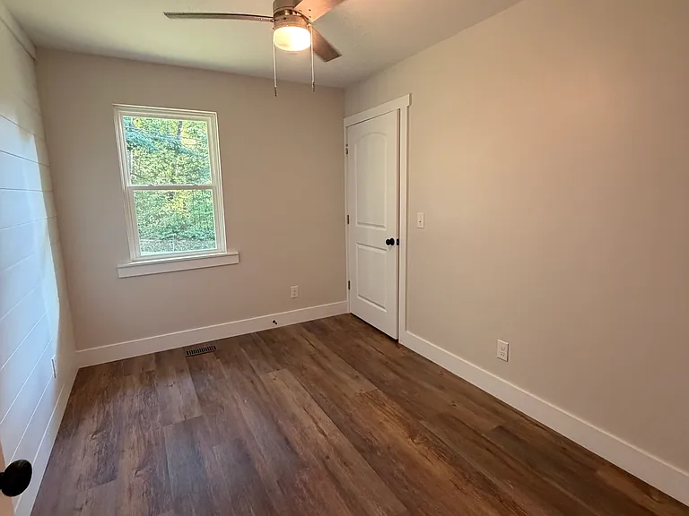 226 Pine Hill Rd — Photo 11