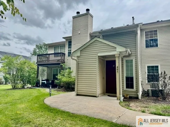 401 Yorkshire Pl, Morganville, NJ 07751