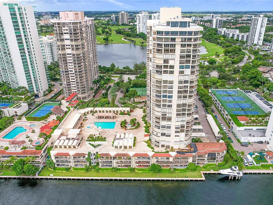 1st image of 20191 E Country Club Dr APT 2705