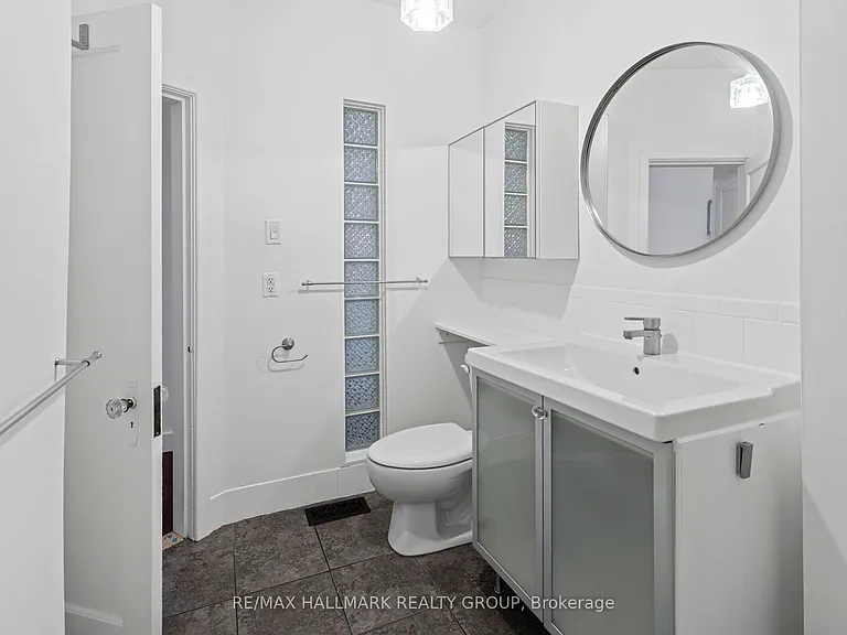 378 Booth St — Photo 13