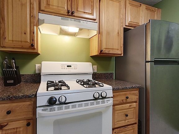 4th image of 103 Main St APT 16