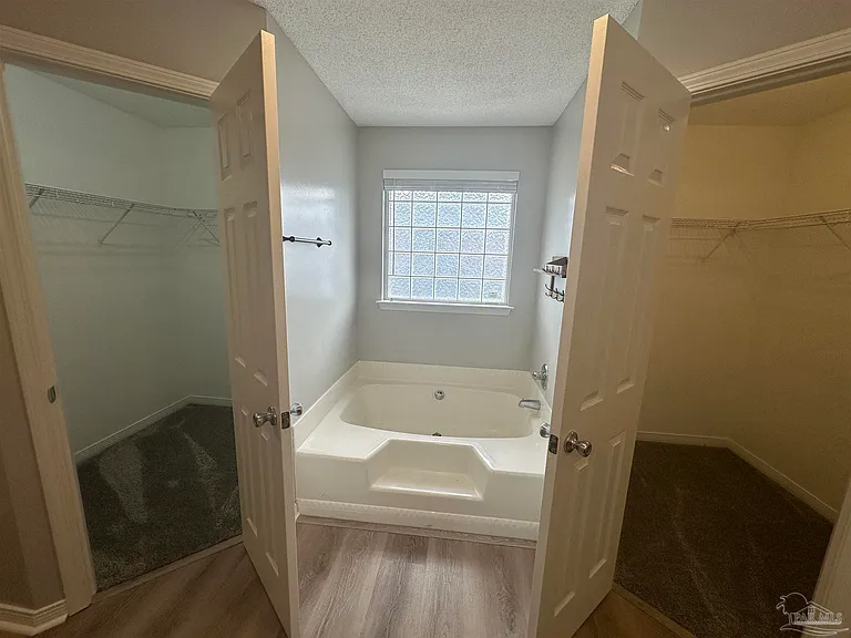 541 Batten Blvd — Photo 15