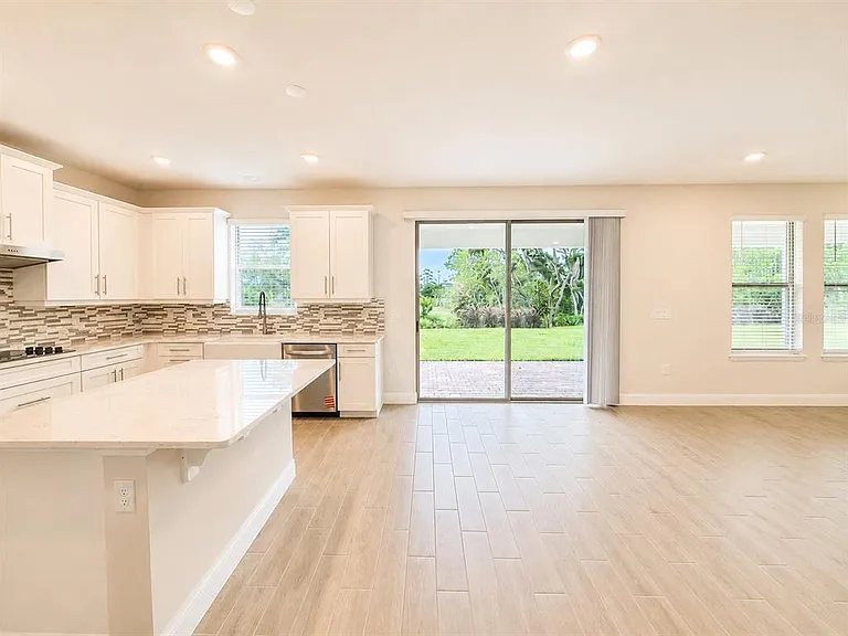 18035 Cider Mill Ln — Photo 19