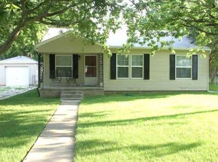 1008 W Russell Ave, Carrollton, TX 75006