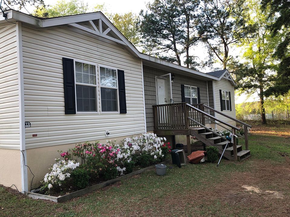 140 Seven Oaks Rd.