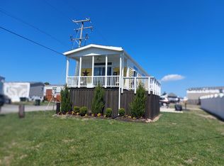 105 Rens Rd #74, Poquoson, VA 23662