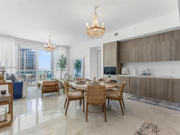 17550 Collins Ave, Sunny Isles Beach, FL