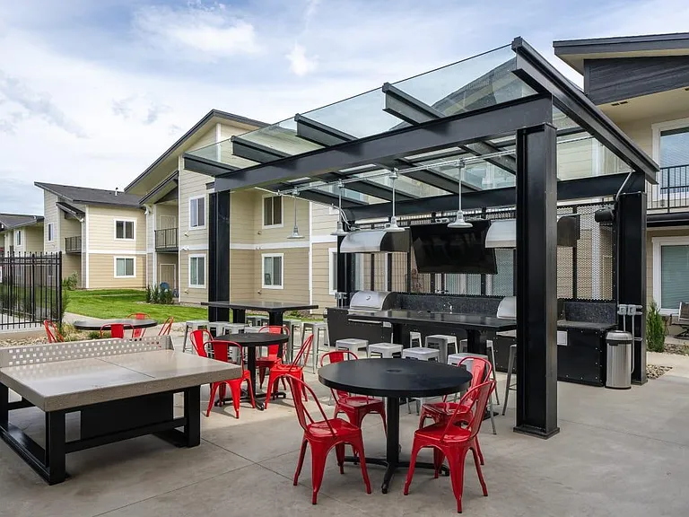 Bluegrass Farms Apartments — Photo 45