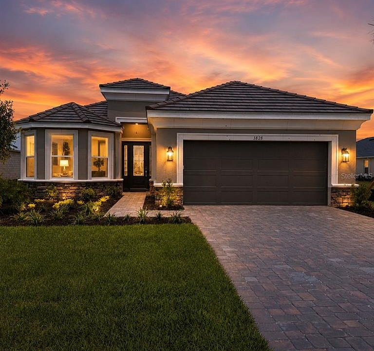 1st image of 3828 FIGLIOLIA WAY