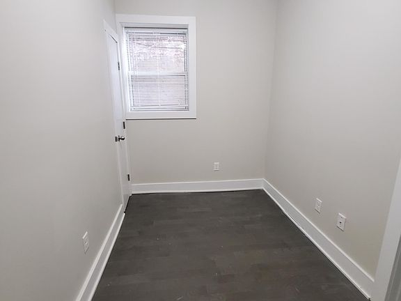 4th image of 618 Summit Ave #1