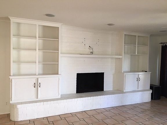 2nd image of 2930 Sierra Cir
