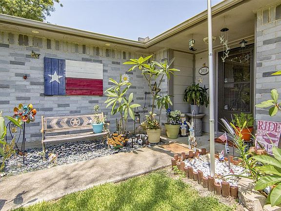 4th image of 3918 Filmore Ln