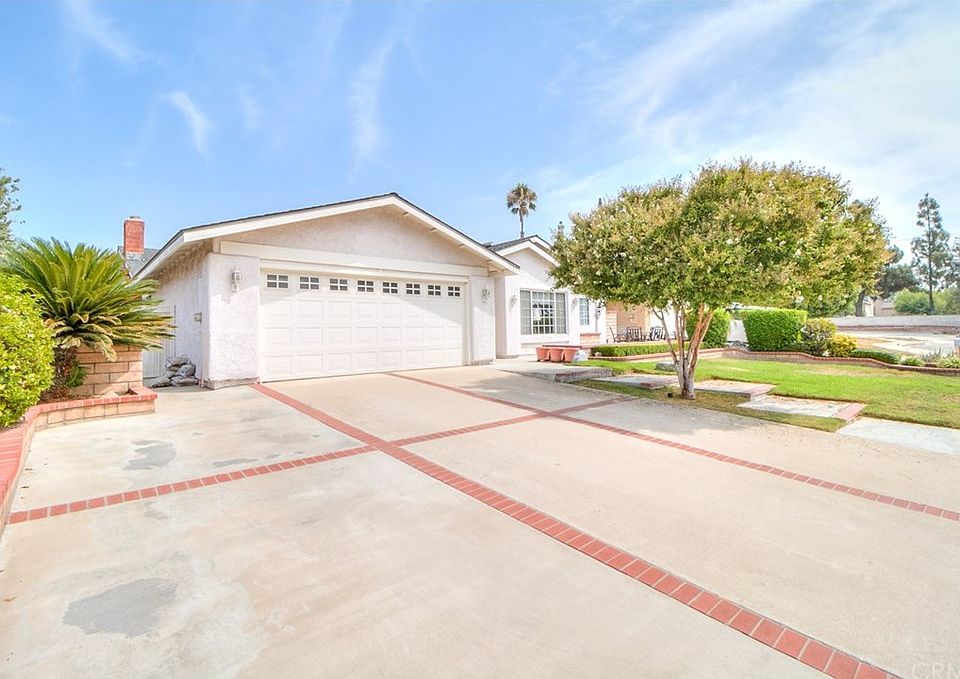 1st image of 3037 E Brookside Ct