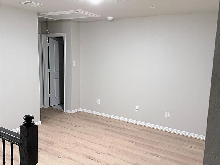 2830 Scanlan Mdw — Photo 12