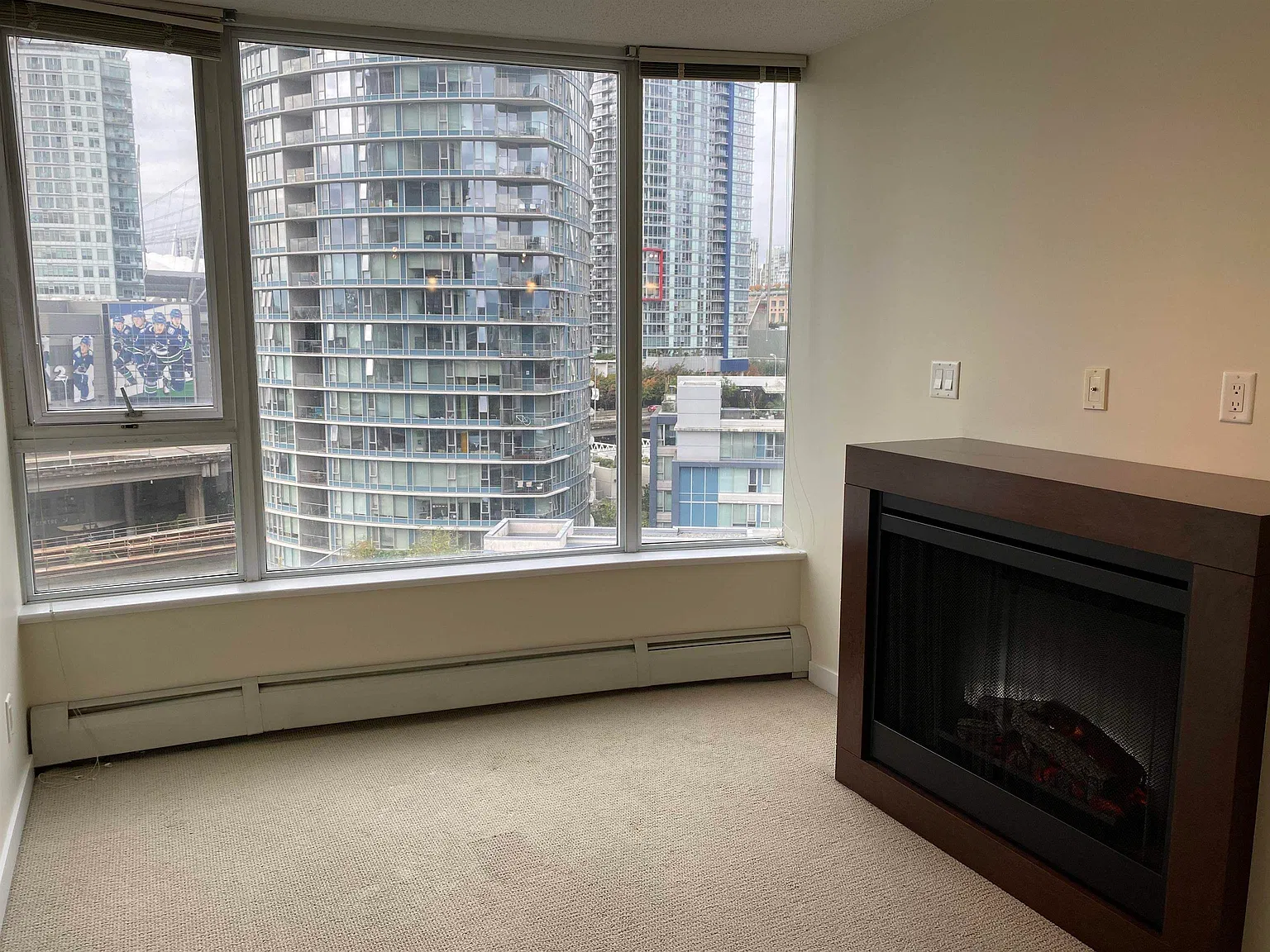 1 bed, 600 sqft, $2,300 — Photo 2