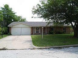 1st image of 417 Live Oak Dr