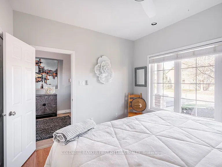87 Wolff Cres — Photo 21