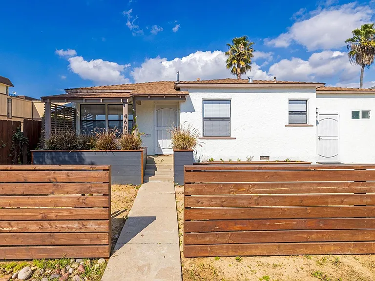 4604 Norwood St — Photo 32