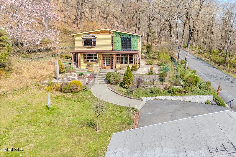 2nd image of 85 Shear Road