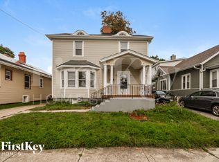1018 Palmer Pl, Waukegan, IL 60085