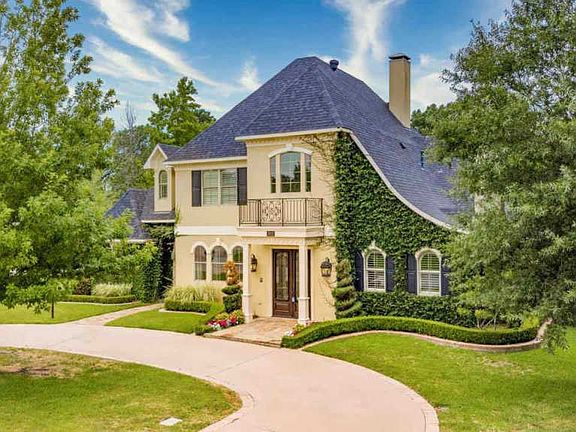 4th image of 2021 Holly Creek Dr