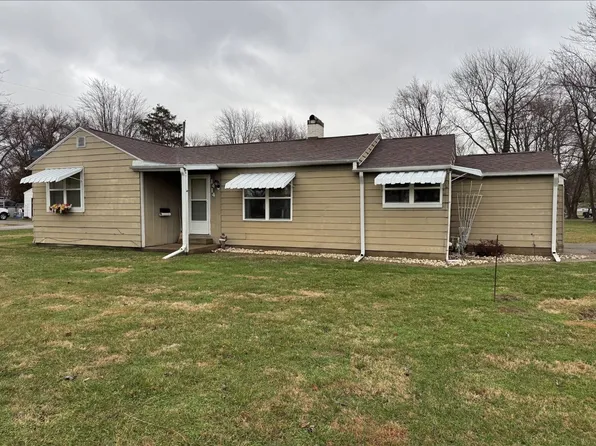 1414 S Cross St, Robinson, IL 62454