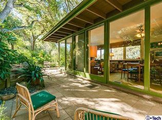 3588 Canyon Crest Rd, Altadena, CA 91001