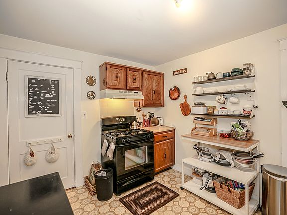 5th image of 41 Stark Street