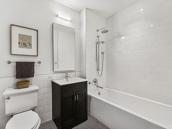 4th image of 152-11 89th Ave #620