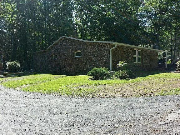 4th image of 37 Nesco Manor Rd