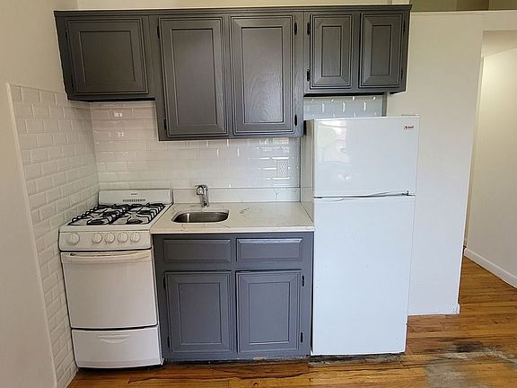 3rd image of 2331 1st Ave #5AA