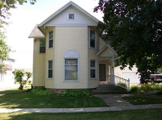 124 N Beebe St, Marshall, WI 53559