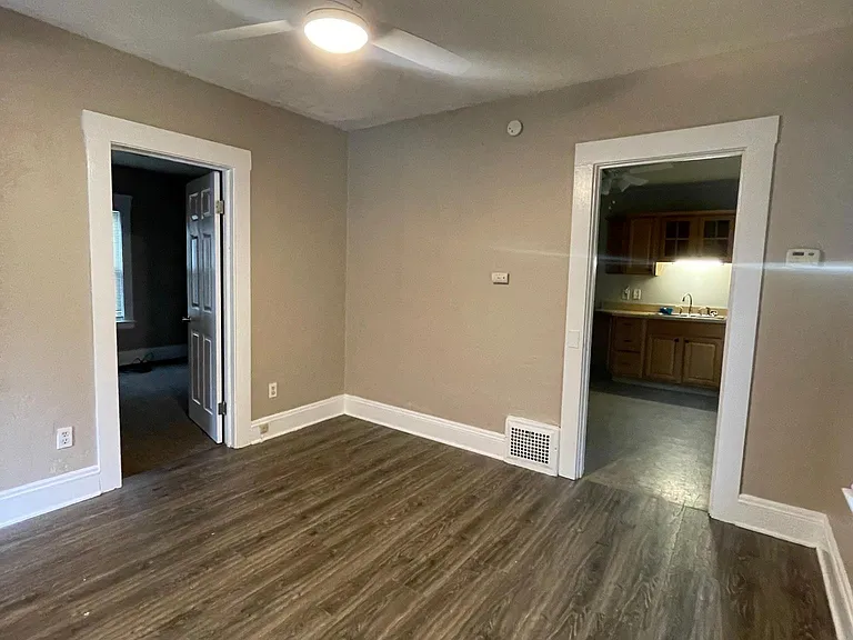 16428 Braddock Ave #1 — Photo 4