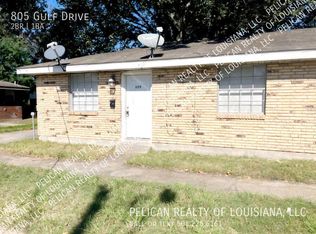 805 Gulf Dr, Gretna, LA 70053