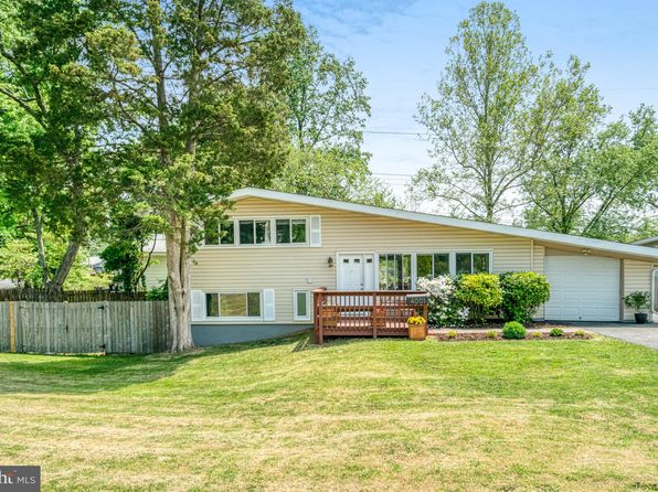 4001 Ivanhoe Ln, Alexandria, VA 22310