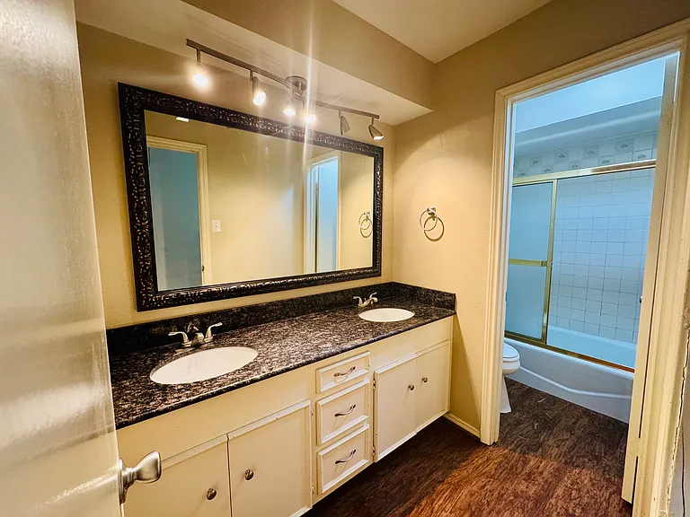 6010 Fawn Valley Ln — Photo 14
