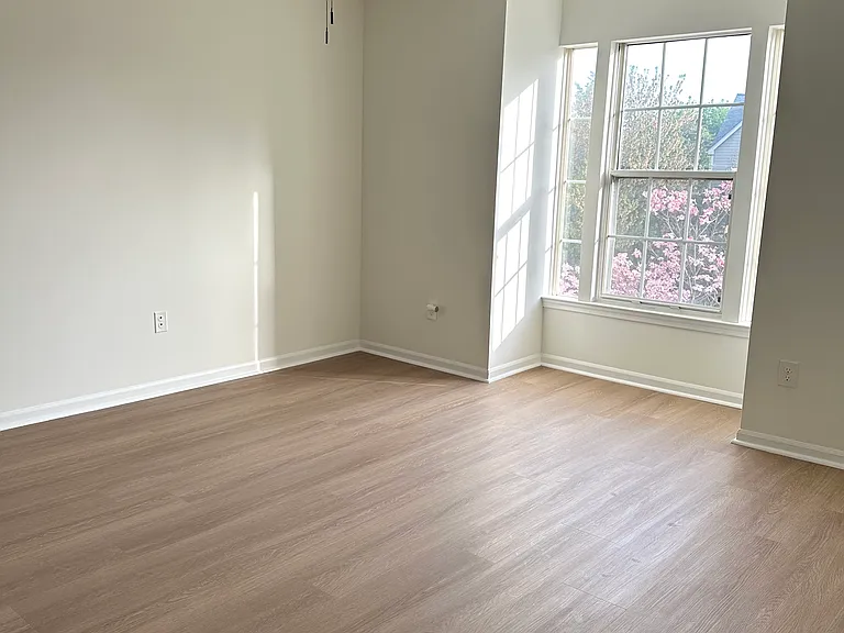Master Bedroom, natural light