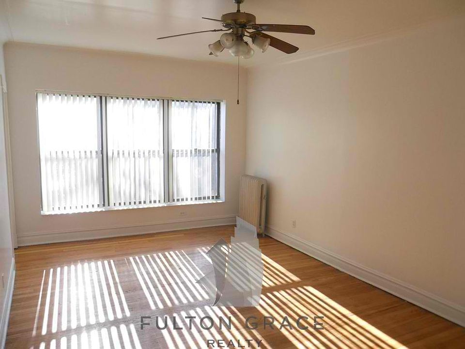 1st image of 4721 N Albany Ave