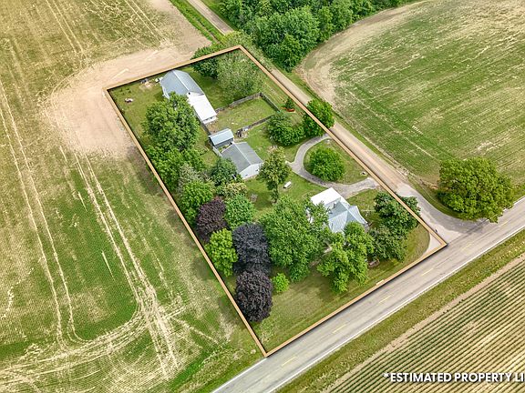 2nd image of 7980 E Territorial Rd