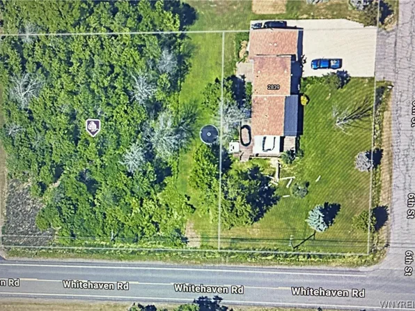 2855 Whitehaven Rd N #12, Grand Island, NY 14072