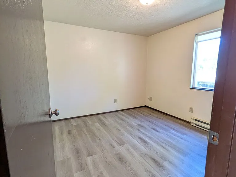 Chelsea Manor Apartments — Photo 64