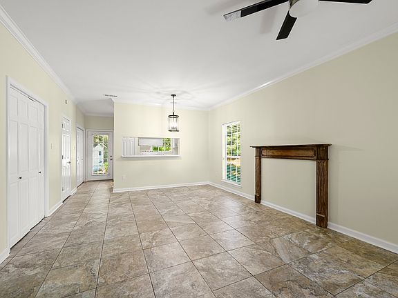 3rd image of 5387 Rosedown Ct #105