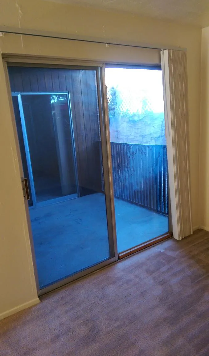 2 bed, 1100 sqft, $1,350 — Photo 3